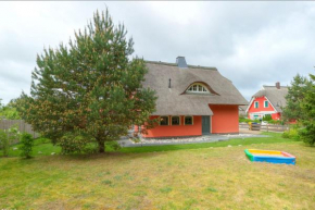 Stubbenfelde, Reetdachhaus Seeblick, Loddin